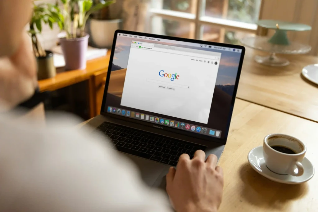 Kā pārbaudīt, vai mājaslapa ir atrodama Google?